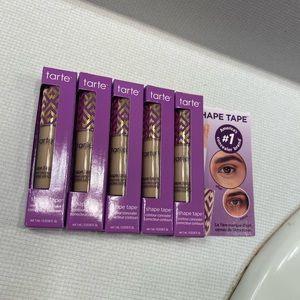 Tarts Shape Tape concealer Light Neutral 22N